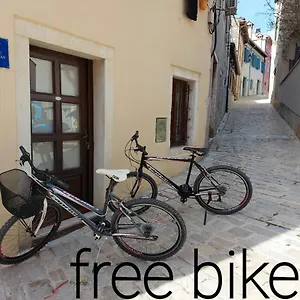 Zen In Center Of Rovinj